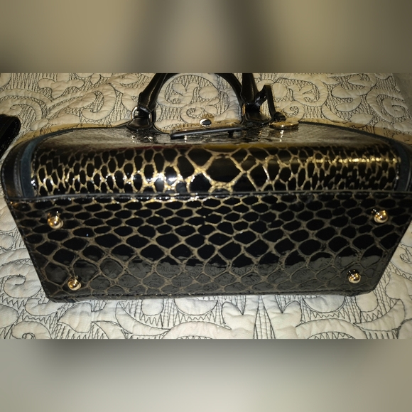 Brahmin Black and Gold Adrian Satchal - Picture 2 of 7